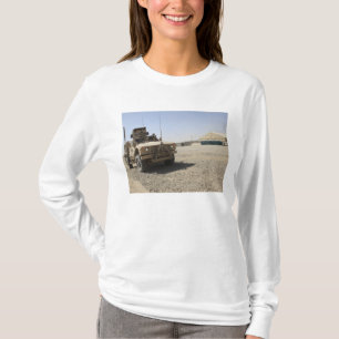 Ein Oshkosh M-ATV 2 T-Shirt