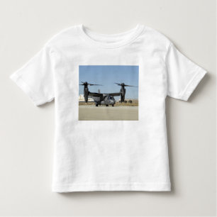 Ein Osprey CV-22 bereitet sich für Start vor Kleinkind T-shirt