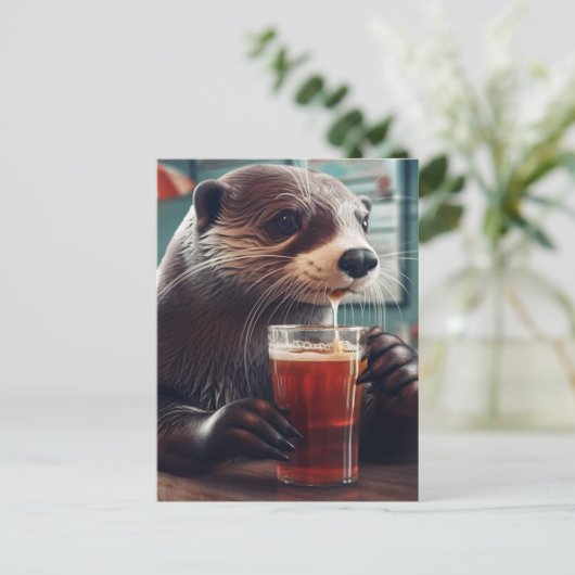 Ein Otter Drinks in einem Café Postkarte (Stehend Vorderseite)