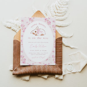 Ein paar Bunny ist auf der Way Baby Shower Einladu Einladung