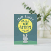Ein paar Bunny verwirrt dich zum Mond und zurück Postkarte (Stehend Vorderseite)