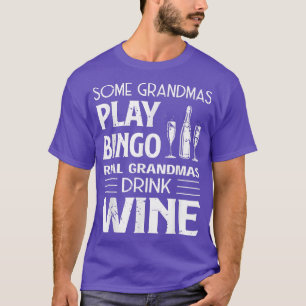 Ein paar Grandmas spielen Bingo Real Grandmas Wein T-Shirt