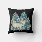Ein Paar Hirsche im Winterwald Kissen (Rückseite)