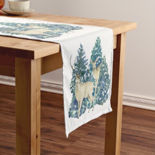 Ein Paar Hirsche im Winterwald Kurzer Tischläufer (Beispiel)