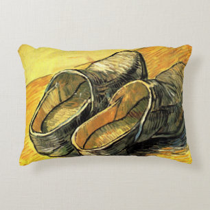 Ein Paar Lederklappen von Vincent van Gogh Dekokissen