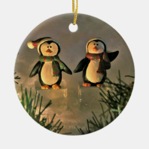 Ein Paar Pinguine Keramik Ornament