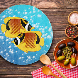 Ein Paar Raccoon Butterflyfish in Bubbly Water Schneidebrett