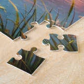 Ein Paar Schwäne, die auf einem ruhigen See gleite Puzzle (Seite)