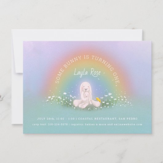 Ein paar Sonnenstrahlen drehen einen Regenbogen am Einladung (Vorderseite)