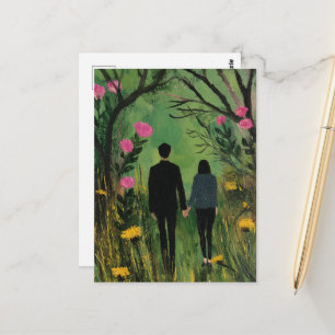 Ein Paar spaziert im Wald und unter Blumen Postkarte