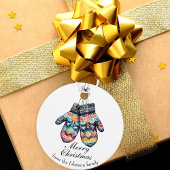 Ein Paar von gemütlich gezinkten Winterhalbkugeln Geschenkanhänger