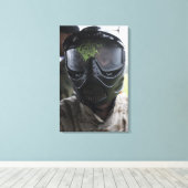 Ein Paintball rund Leinwanddruck (Insitu (Holzboden))