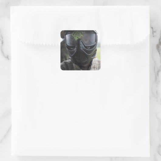 Ein Paintball rund Quadratischer Aufkleber (Tasche)