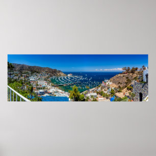 Ein Panorama von Avalon auf Catalina Island Poster