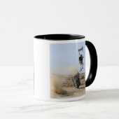 Ein Parareskueman fällt in die Zone Tasse (VorderseiteRechts)