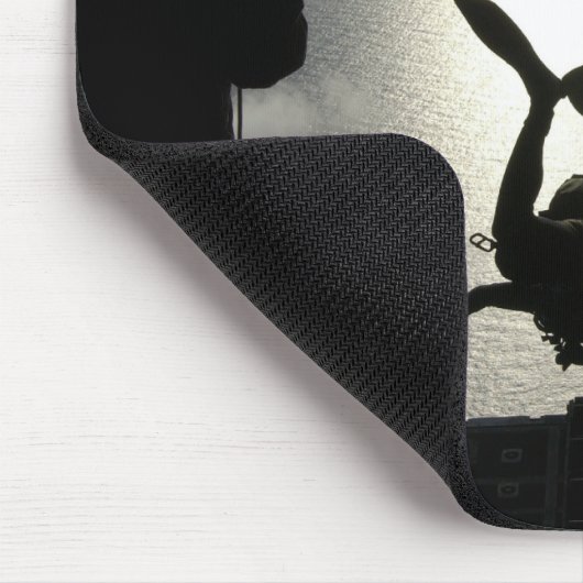 Ein Parareskuemer der Luftwaffe Mousepad (Ecke)