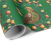 Ein Partridge in einem Birnbaum-Ausschnitt im Stif Geschenkpapier (Rolleneckpunkt)