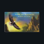 Ein patriotisches Design mit einem hohen Bald-Adle Visitenkarte<br><div class="desc">Eine wunderschöne Felslandschaft mit einem Glatzenadler mit ausgestreckten Flügeln,  die anmutig über dieser landschaftlichen Landschaft fliegen. Ein patriotisches Symbol.</div>