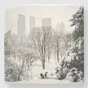 Ein Pedicab im Central Park während des Winters Steinuntersetzer