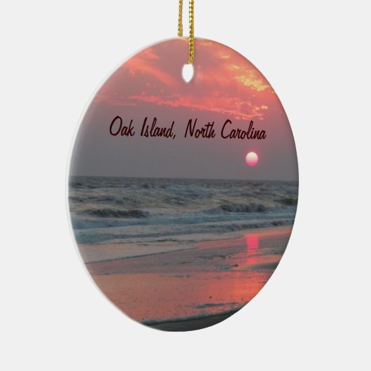 Ein perfekter Sonnenuntergang - Eichen-Insel, NC Keramik Ornament (Rechts)