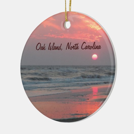 Ein perfekter Sonnenuntergang - Eichen-Insel, NC Keramik Ornament (Links)