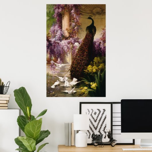 Ein Pfau und Tauben in einem Garten Print Poster (Heimbüro)