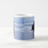 Ein Pferd frei und wild Kaffeetasse (Mittel)