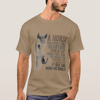 Ein Pferd kann ein menschliches Herzrhythmusretro T-Shirt