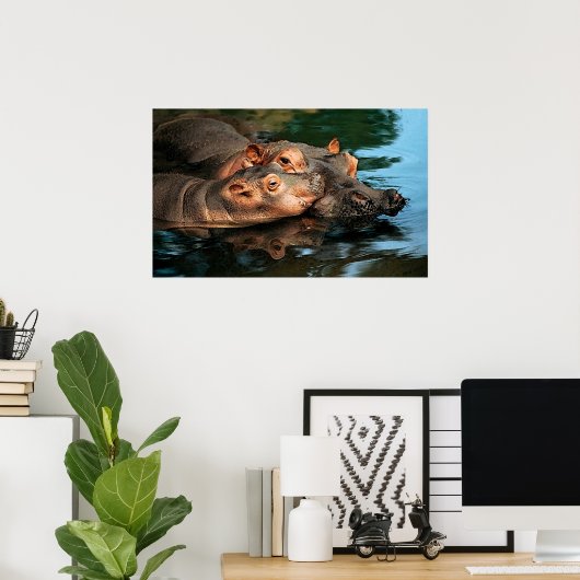 Ein Pflegeportrait einer Mutter mit Hippopotamus Poster (Heimbüro)