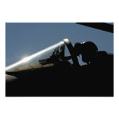 Ein Pilot bereitet den Start vor Fotodruck (Vorne)