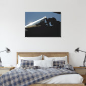 Ein Pilot bereitet den Start vor Leinwanddruck (Insitu (Schlafzimmer))