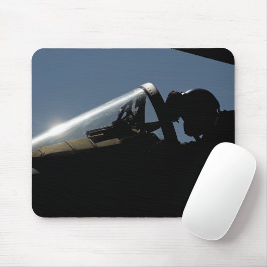 Ein Pilot bereitet den Start vor Mousepad (Mit Mouse)