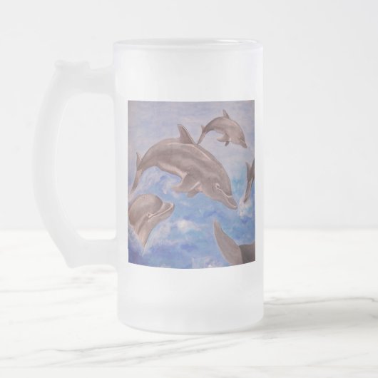 Ein Pod der spielerischen Springdeln Mattglas Bierglas (Links)