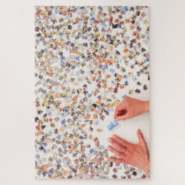 Ein Puzzle aus einem nicht montierten Puzzle
