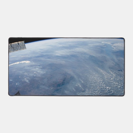 Ein Rauchzug über das tropische Südafrika. Schreibtischunterlage (Vorderseite)