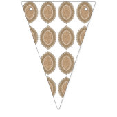 Ein rechteckiger Teppich mit einem komplizierten g Wimpelkette (Dritte Fahne)