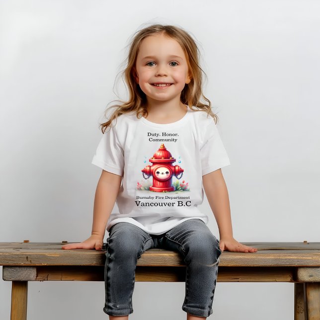 Ein reichhaltiges Hydrantenfeuer im Park T-Shirt (Von Creator hochgeladen)