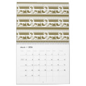 Ein reichlich farbiger Teppich weist ein symmetris Kalender (Mär 2026)