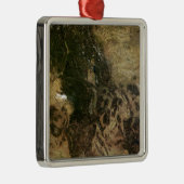 Ein relativ klarer Tag Ornament Aus Metall (Rechts)