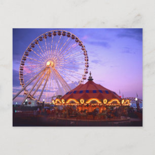 Ein Riesenrad und Karussell am Navy Pier in Postkarte