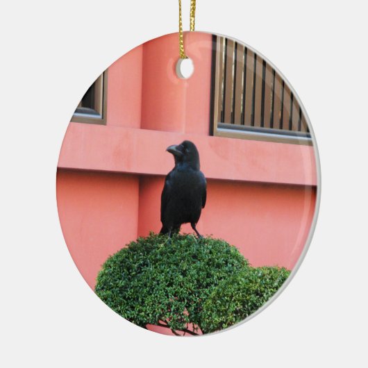 Ein riesiger Dschungel zieht sich auf einem Wolken Keramik Ornament (Links)