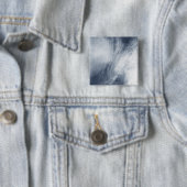 Ein riesiger Whirlpool, der Wirbel über dem Meer b Button (Beispiel)