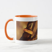 EIN RING, UM SIE ALLE ZU REGELN™ TASSE (Links)