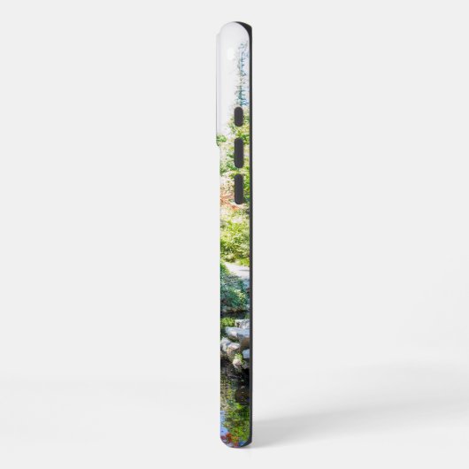 ein rippender Teich im Garten von Descanso Gardens iPhone Hülle (Linke Seite)