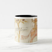 Ein Ritter, der eine lodernde Fackel trägt Zweifarbige Tasse (Mittel)