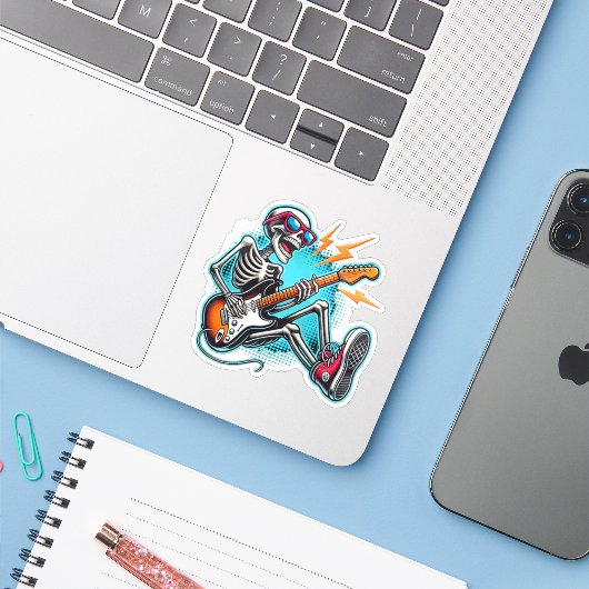 Ein Rockstar-Skelett Aufkleber (Laptop mit iPhone)