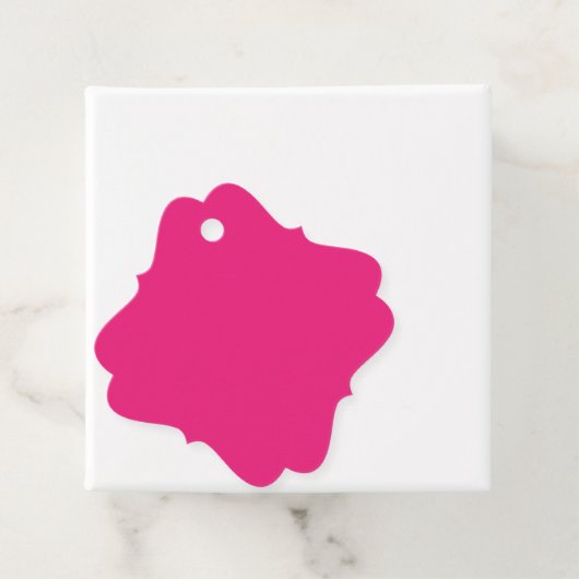 ein rosa Hintergrund mit schwarz Geschenkanhänger (Beispiel)