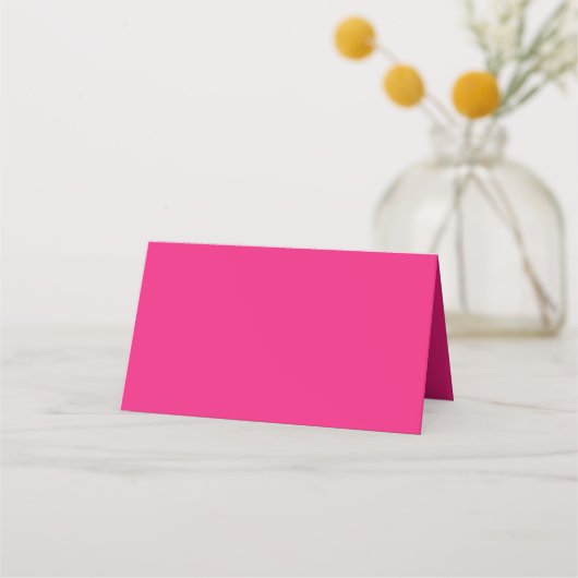 ein rosa Hintergrund mit schwarz Platzkarte (Vorderseite)