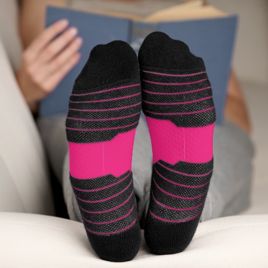 ein rosa Hintergrund mit schwarzem Rand Socken (Unterseite)