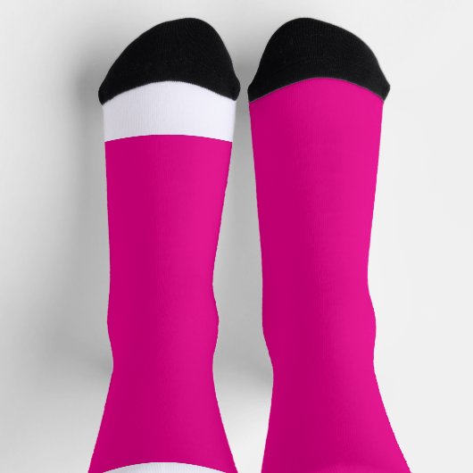 ein rosa Hintergrund mit Socken (Oben)